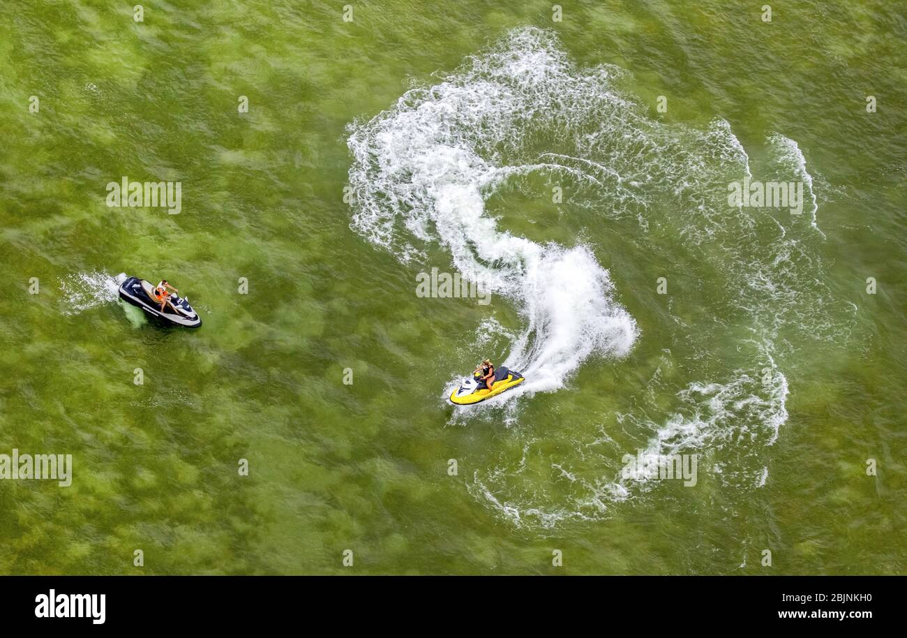 Jet ski bateau de sport sur le lac Mueritz, 23.07.2016, vue aérienne, Allemagne, Mecklembourg-Poméranie occidentale, Rechlin Banque D'Images