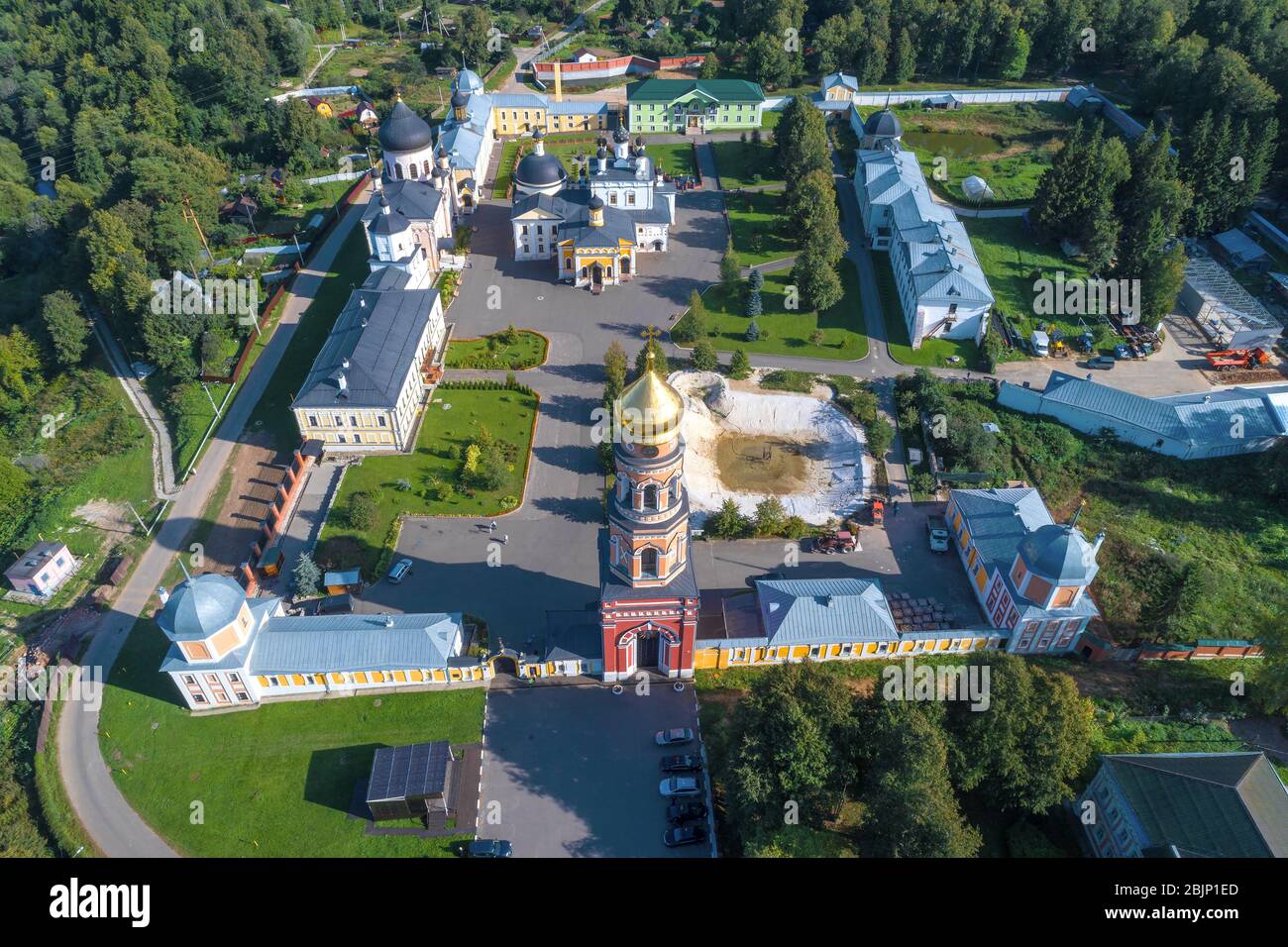 Au-dessus de l'ancien monastère orthodoxe Ascension David Deserts (photographie aérienne). Moscou, Russie Banque D'Images