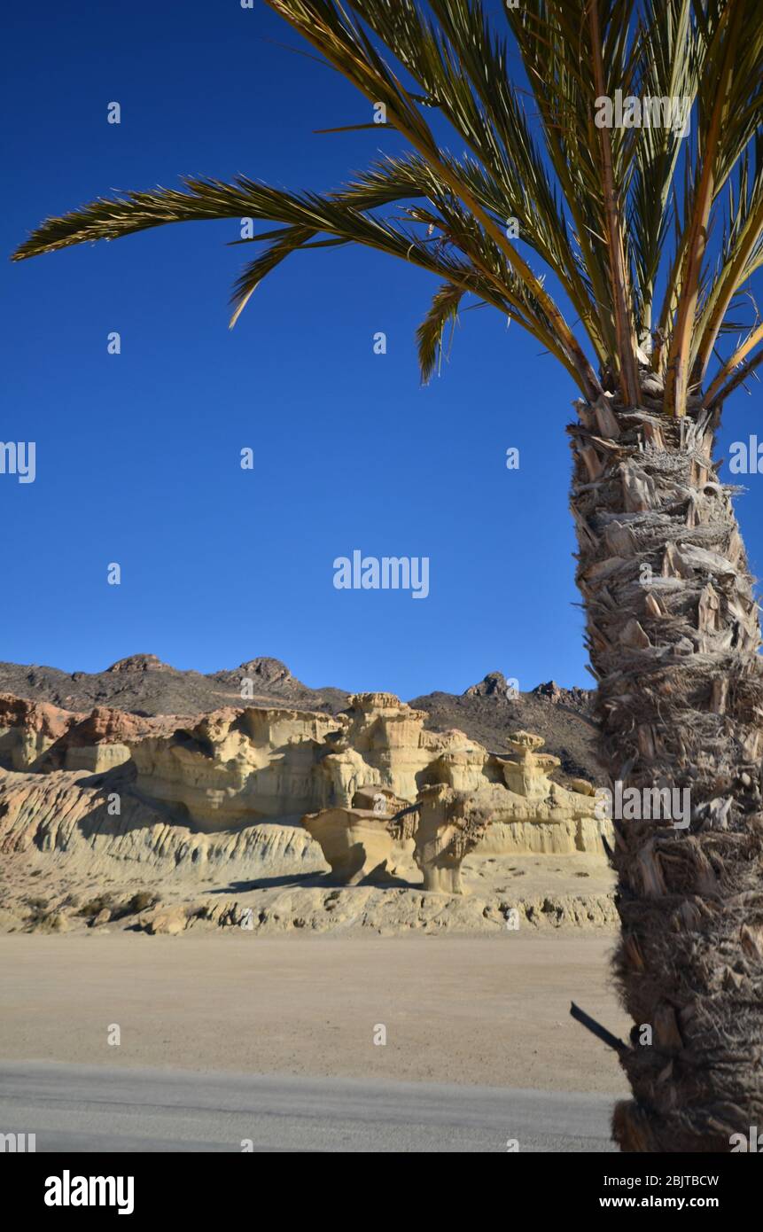 Des érosions Bolnuevo à côté de la plage Banque D'Images