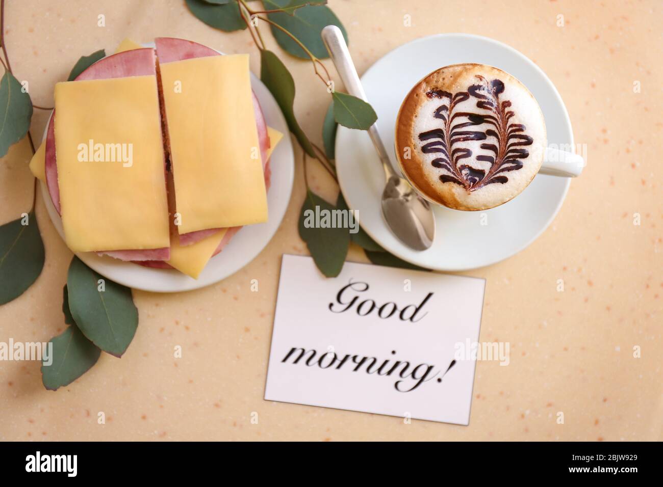 Petit Dejeuner Et Carte Savoureux Avec Mots Bonjour Sur La Table Photo Stock Alamy Petit Dejeuner Et Carte Savoureux Avec Mots Bonjour Sur La Table Photo Stock Alamy
