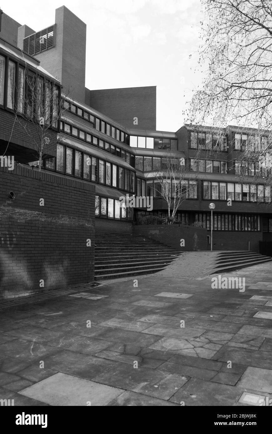 Ealing Hammersmith West London College 9 Gliddon Rd, Hammersmith, London W14 9BL par Bob Giles London County Council Architects Department B&W. Banque D'Images