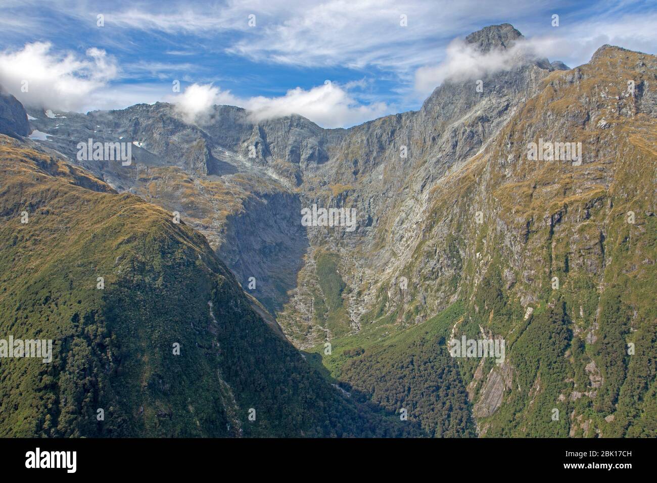 Les montagnes Darran dans le parc national de Fiordland Banque D'Images