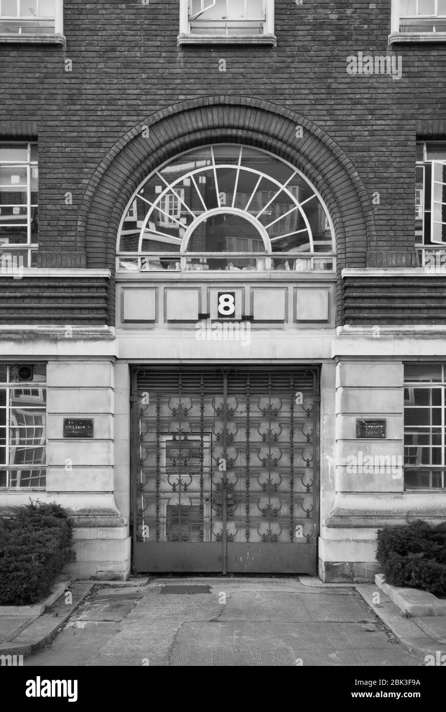 Swedish Georgian Art Deco Architecture Council Building Red Brick Hammersmith Town Hall King St, Hammersmith, Londres W6 9JU par Ernest Berry Webber Banque D'Images