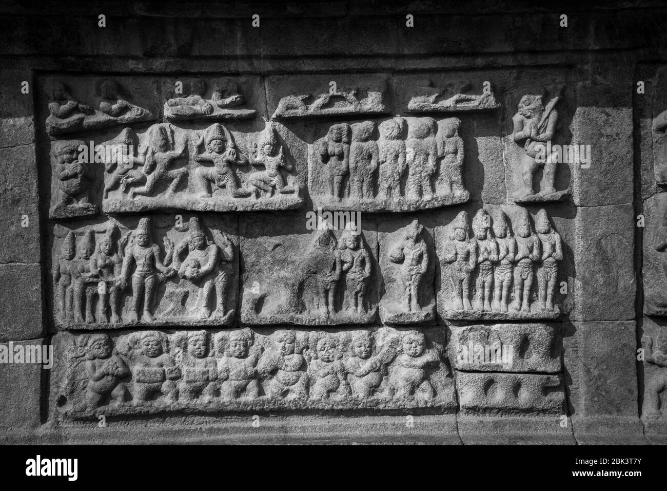 Belle vue en noir et blanc de la tour du temple du temple Lord Bragadeeswalar dans le Tamil Nadu Inde Banque D'Images