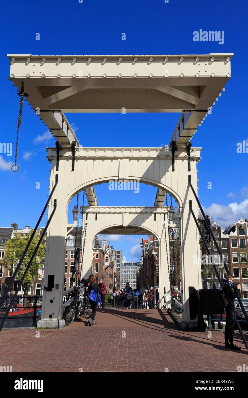 Magere Brug (pont Maigre), Amsterdam, Hollande du Nord, Pays-Bas, Europe Banque D'Images