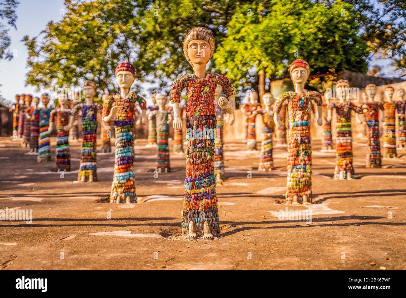 Le jardin de roches de Chandigarh est un jardin de sculptures à Chandigarh, en Inde. Il est également connu sous le nom de jardin de roches de Nek Chand après son fondateur Nek Chand sain Banque D'Images