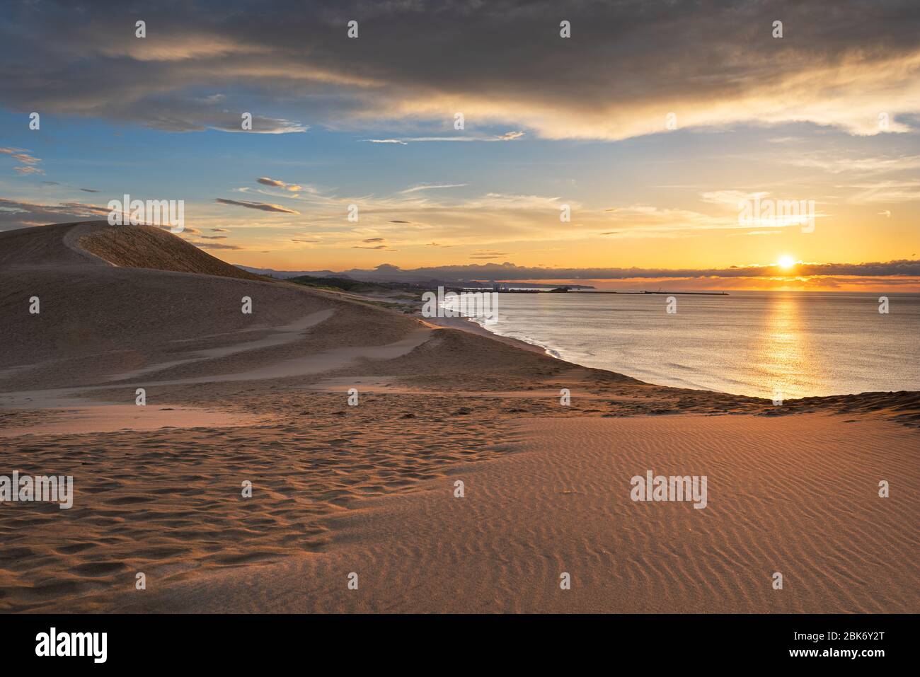 Les dunes de sable de Tottori au Japon, sur la mer du Japon. Banque D'Images