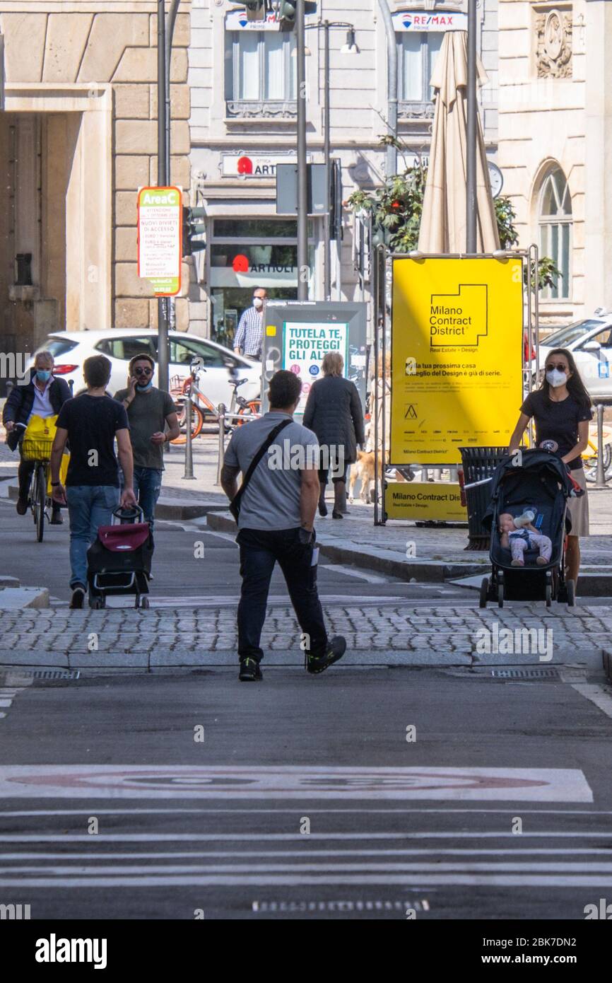 Milan, Phase 2, urgence de Covid de Coronavirus 19 - vie quotidienne au temps de Coronavirus. Sur la photo: Corso Giuseppe Garibaldi. (Francesco Bozzo/Fotogramma, Milan - 2020-05-02) p.s. la foto e' utilizzabile nel rispetto del contento in cui e' stata, e senza intento diffamatorio del decoro delle persone rappresentate crédit: Independent photo Agency SRL/Alay Live News Banque D'Images