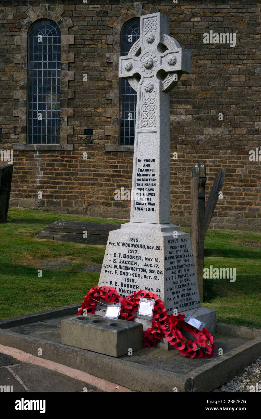 Mémorial de guerre de Holmesfield, église St Sin, Holmesfield, Derbyshire Banque D'Images