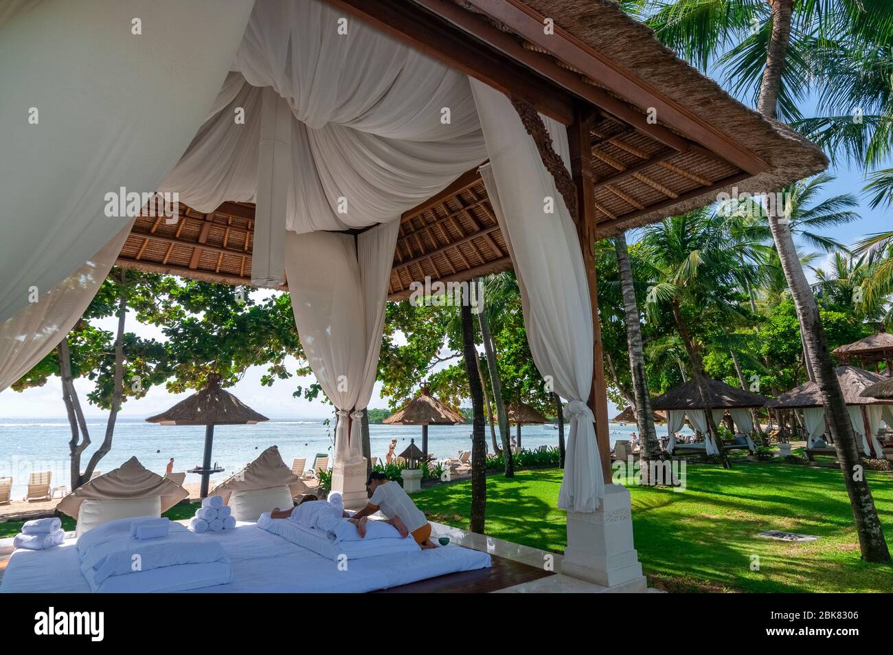 Le Laguna Resort And Spa Nusa Dua Bali Indonesie Photo Stock Alamy