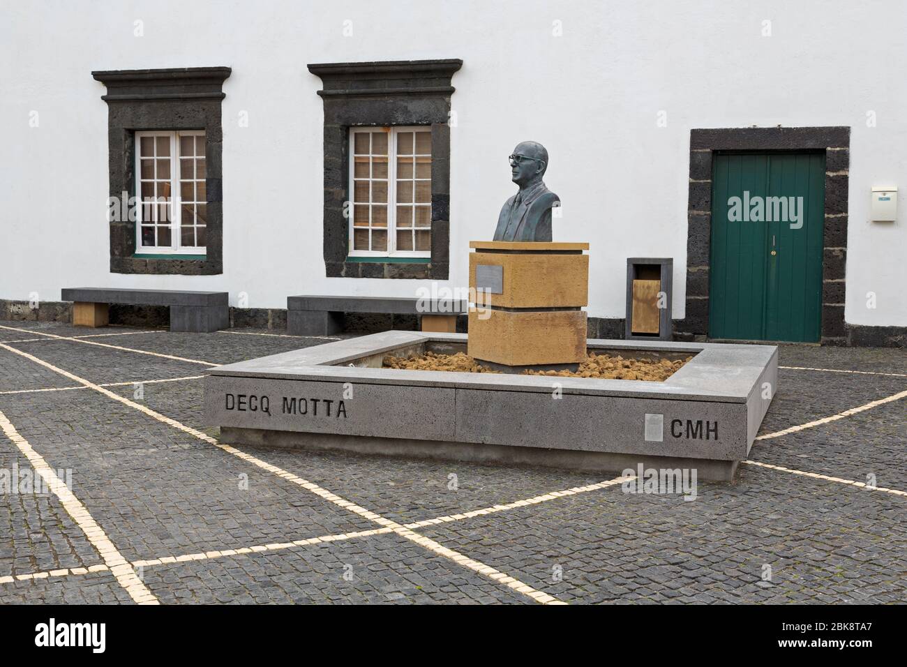 Buste de M. Motta, fortifié au Port d'entrée Pim, ville de Horta, île de Faial, Açores, Portugal, Europe Banque D'Images