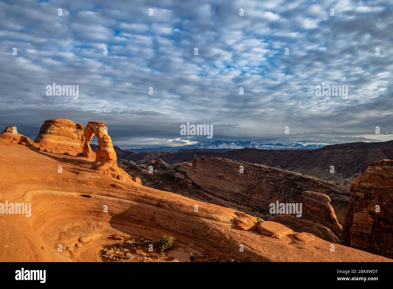 La célèbre arche délicate du parc national des Arches de l'Utah. Banque D'Images