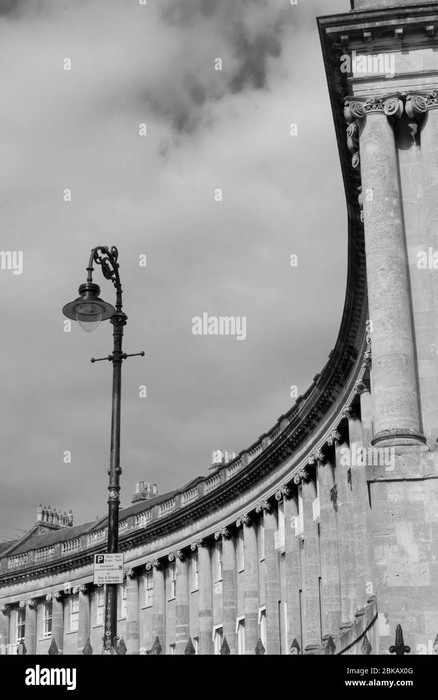 Bains Maisons en terrasses en pierre terrasses d'architecture géorgienne le Royal Crescent, Bath, BA1 2LS Royaume-Uni John Wood le plus jeune site du patrimoine mondial Banque D'Images