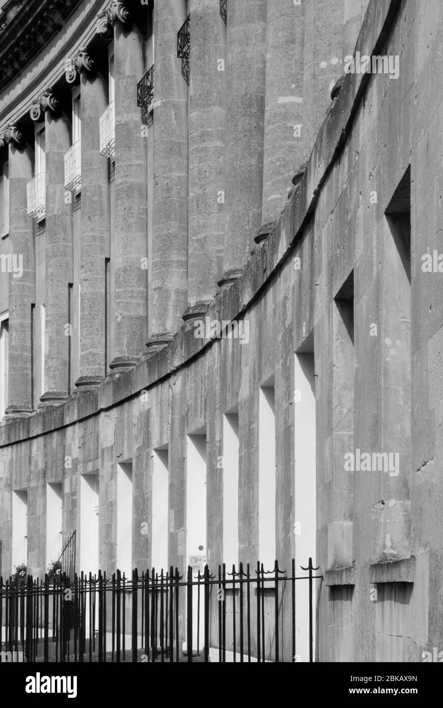 Bains Maisons en terrasses en pierre terrasses d'architecture géorgienne le Royal Crescent, Bath, BA1 2LS Royaume-Uni John Wood le plus jeune site du patrimoine mondial Banque D'Images
