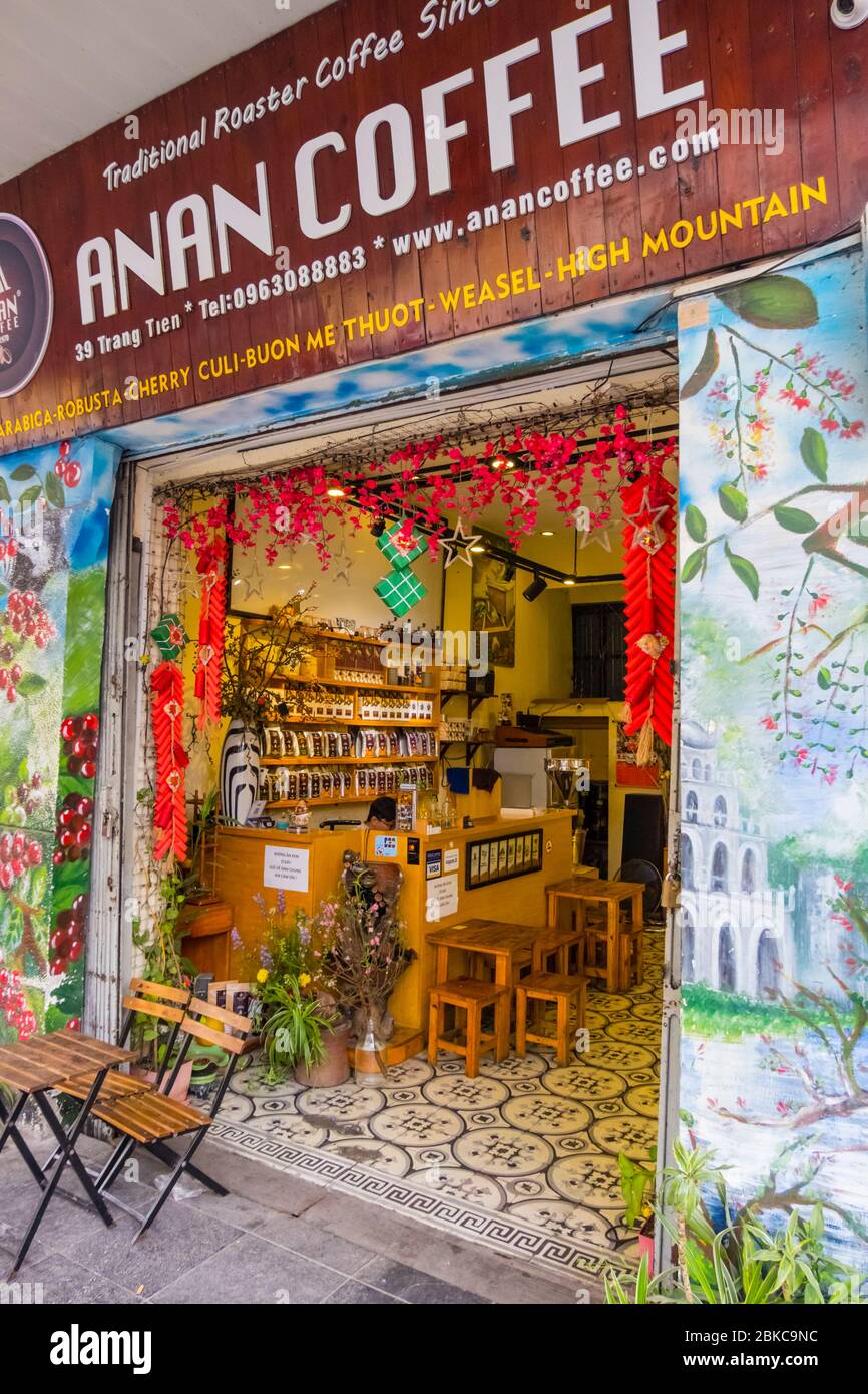 Le café Anan sert du café vietnamien traditionnel rôti, le quartier de Hoan Kiem, Hanoï, Vietnam Banque D'Images