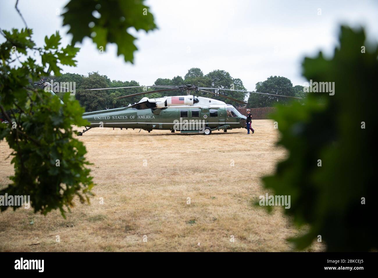Le président Donald J. Trump arrive à l'Académie militaire royale Sandhurst on Marine One | le 13 juillet 2018 le président Trump et le voyage de la première dame en Europe Banque D'Images