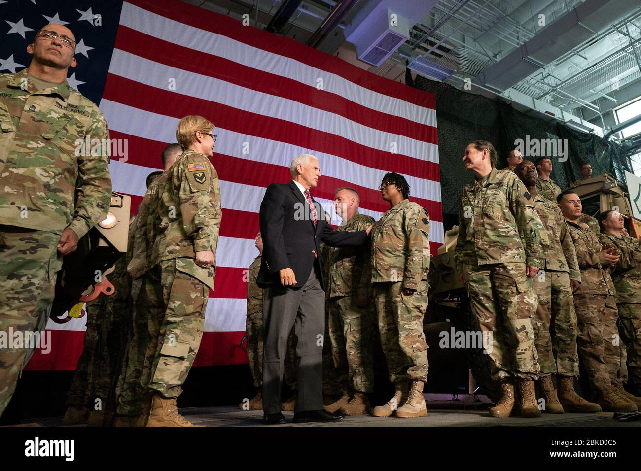 Le vice-président Mike Pence visite les troupes à ft. McCoy au Wisconsin jeudi 16 mai 2019 Vice-président Mike Pence à ft. McCoy Banque D'Images