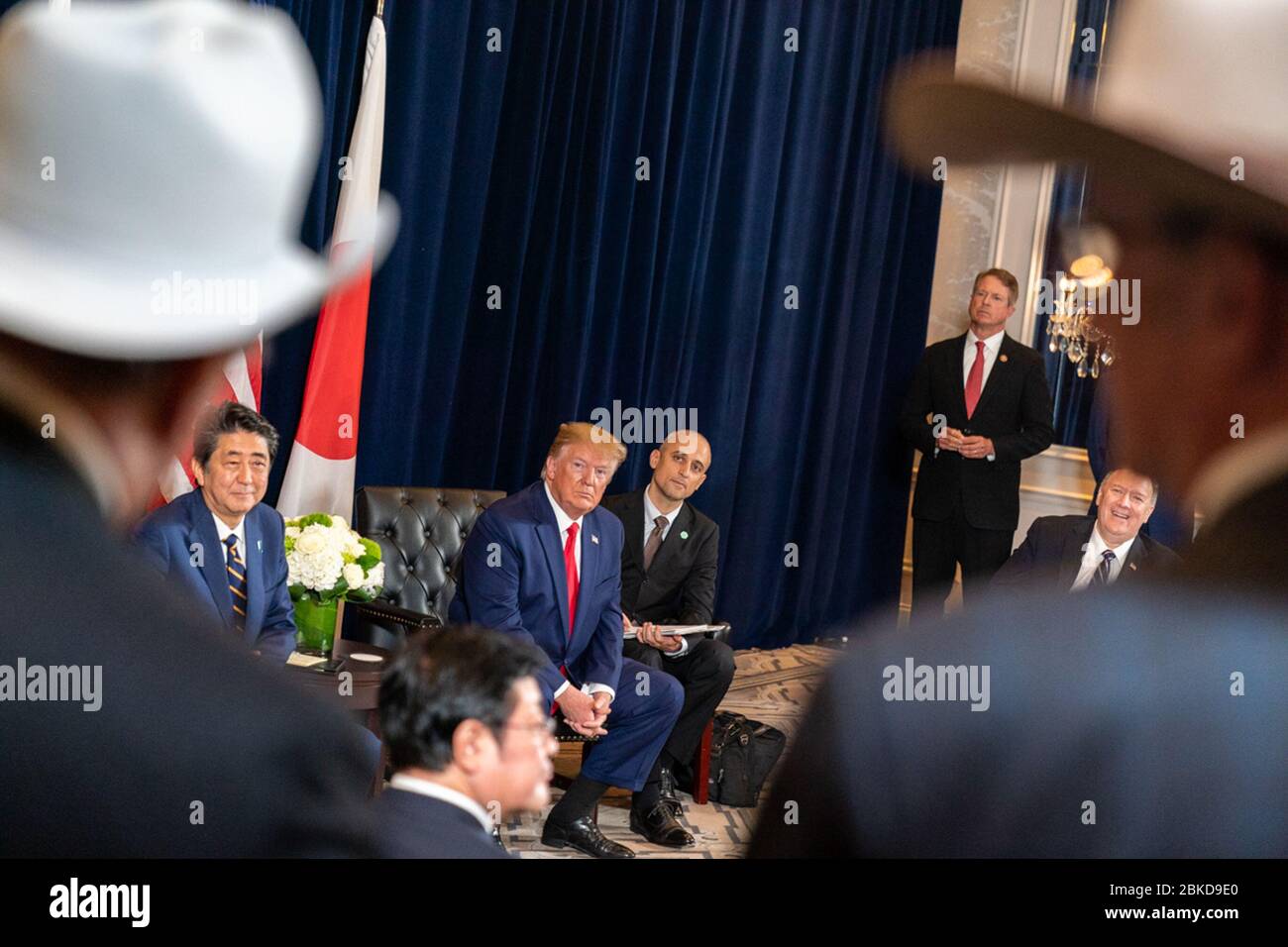 Le 25 septembre 2019, le président Donald J. Trump et le premier ministre japonais Shinzo Abe ont rencontré des représentants de l’industrie du boeuf américain à l’InterContinental New York Barclay pour discuter de l’accord commercial entre les États-Unis et le Japon. Banque D'Images