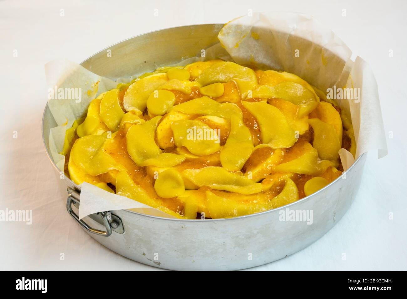 La tarte aux pommes, gâteau italien fait maison. Banque D'Images
