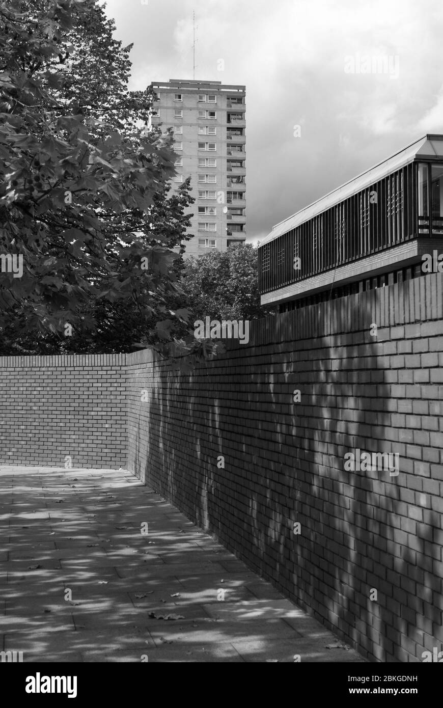 Ealing Hammersmith West London College 9 Gliddon Rd, Hammersmith, London W14 9BL par Bob Giles London County Council Architects Department Banque D'Images