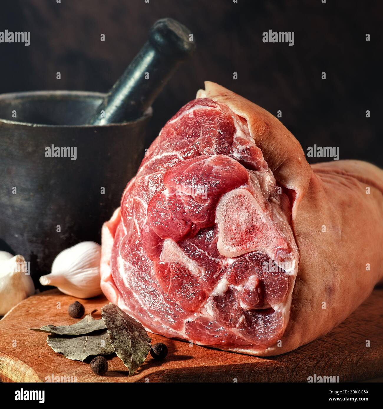 Jambon juteux frais. Cuisine abstrait pour votre conception de la vie toujours Banque D'Images