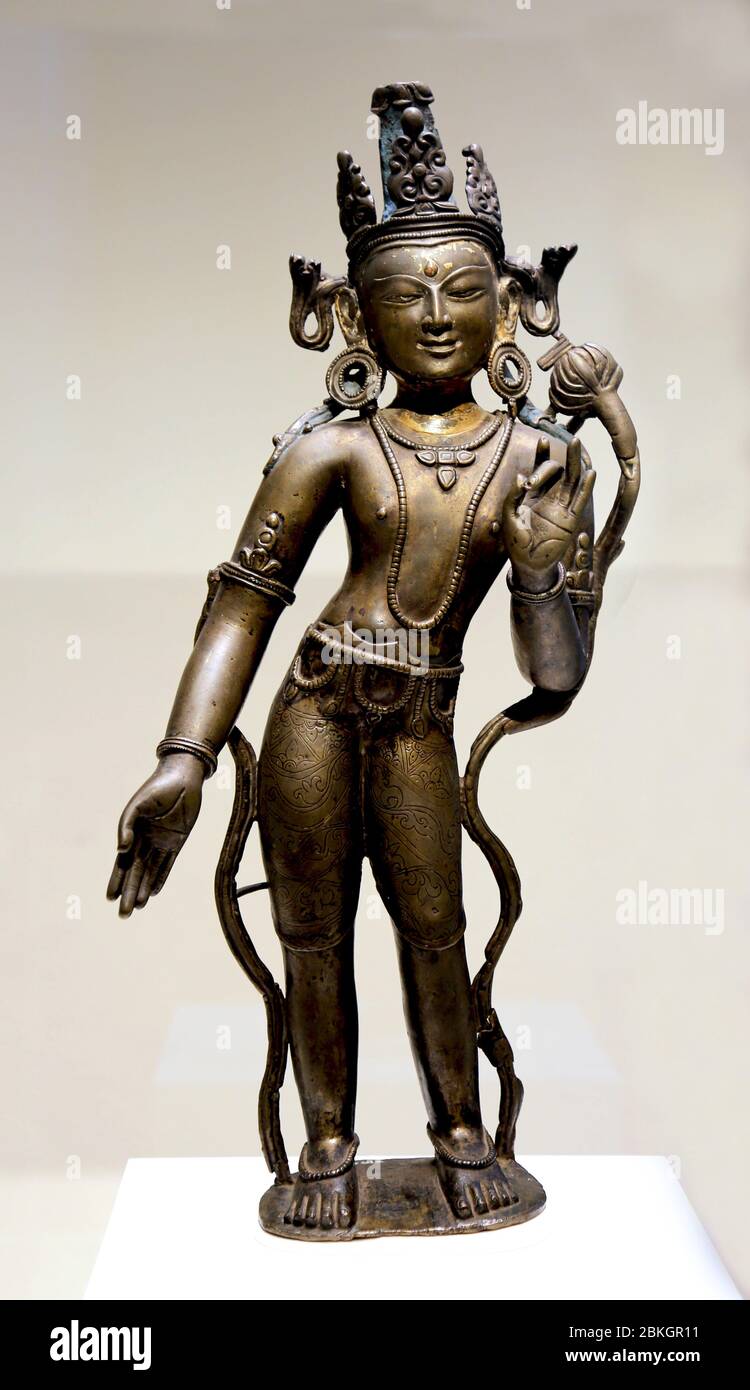 Le bodhissatva de la sagesse trascendente ( Manjushri) XIIIe siècle. Cuivre et laiton. Tibet occidental. Musée des cultures du monde. Barcelone Banque D'Images