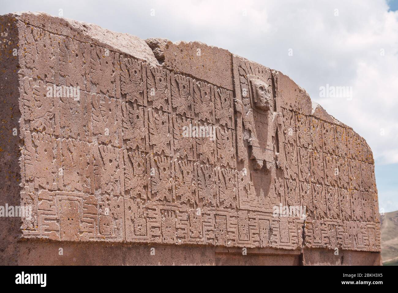 Détail des reliefs de la Sun Gate sur le site archéologique de Tiwanaku, en Bolivie Banque D'Images