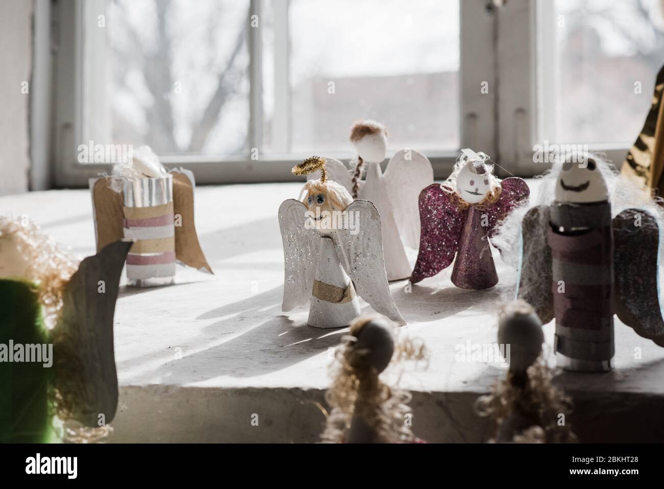 Des anges faits main dans une église en Suède Banque D'Images