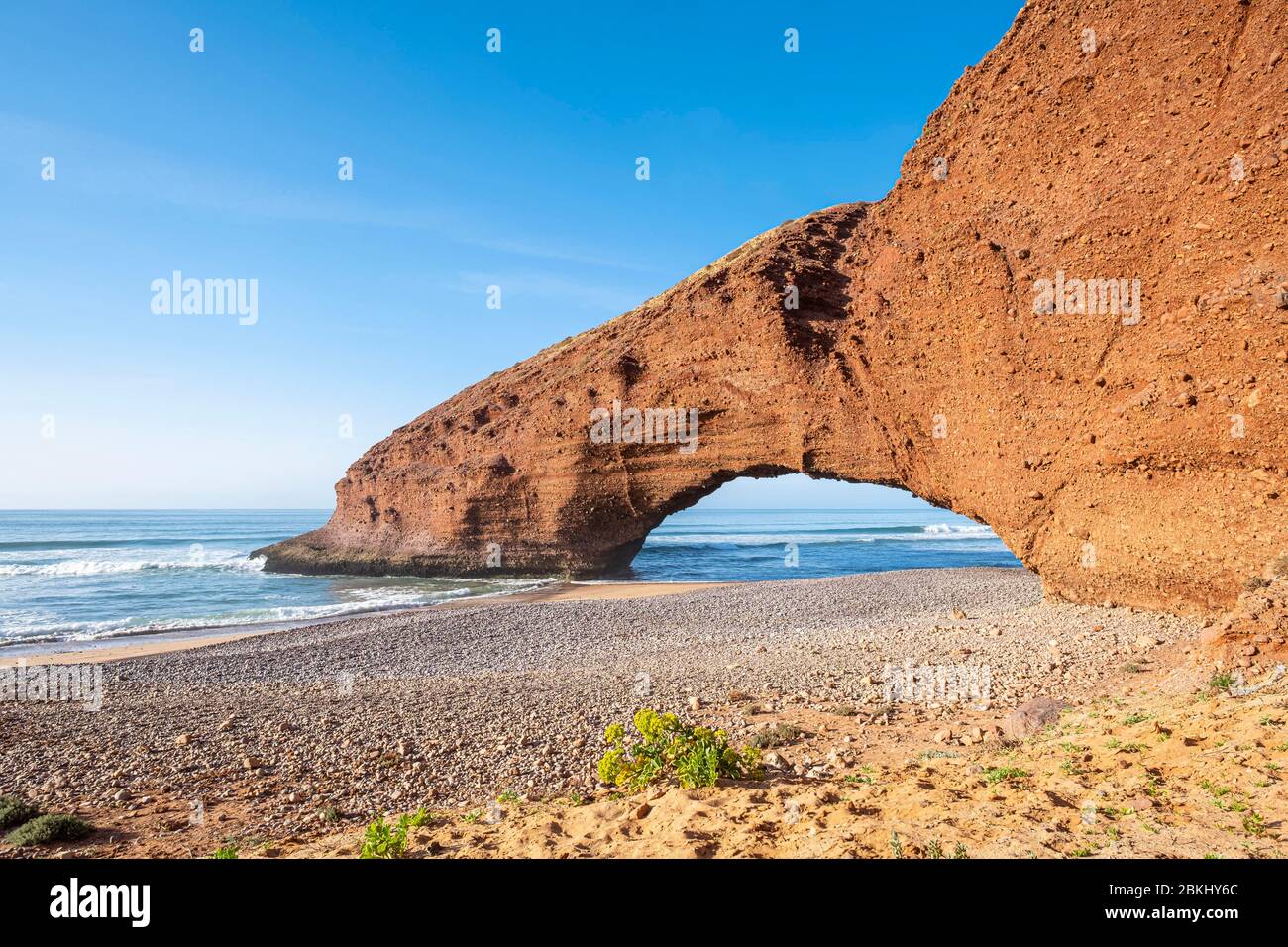 Maroc, région de Guelmim-Oued noun, plage de Sidi Ifni, arche naturelle Banque D'Images