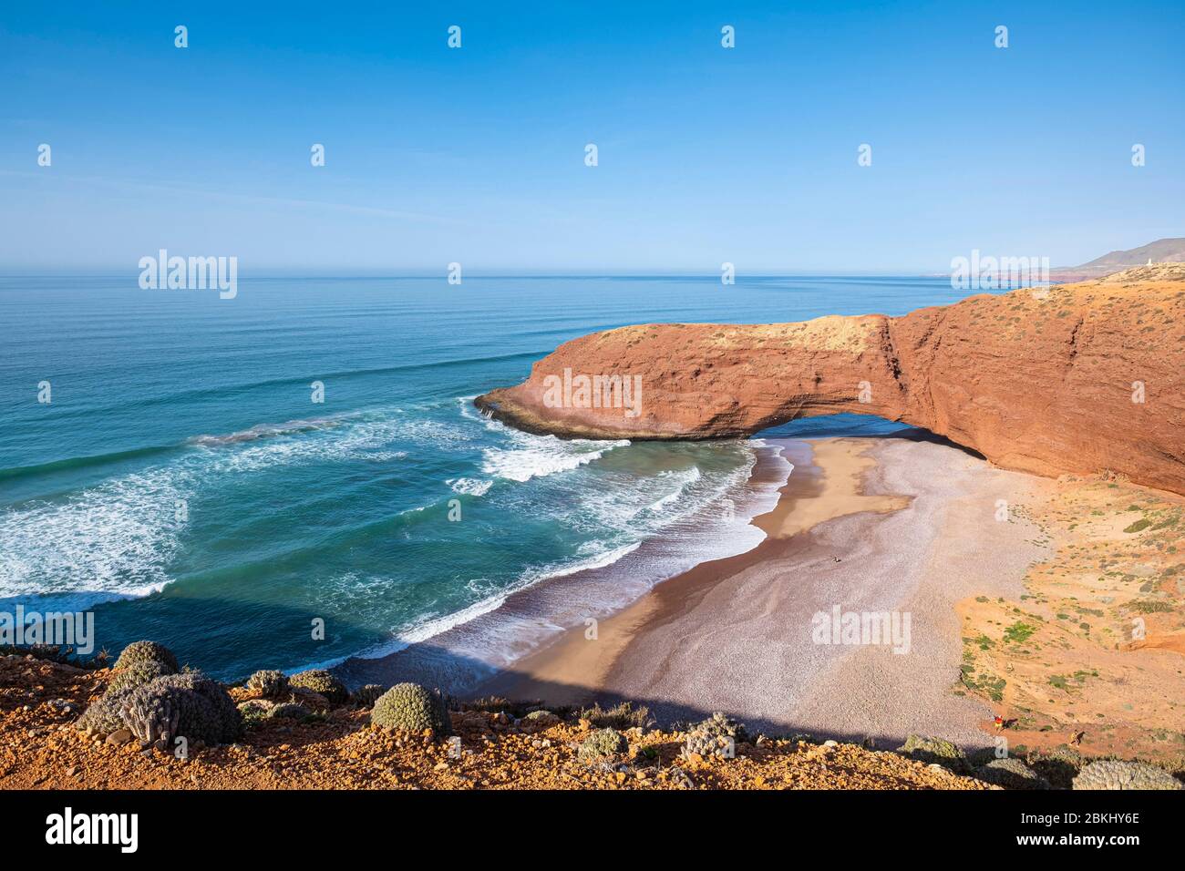 Maroc, région de Guelmim-Oued noun, plage de Sidi Ifni, arche naturelle Banque D'Images