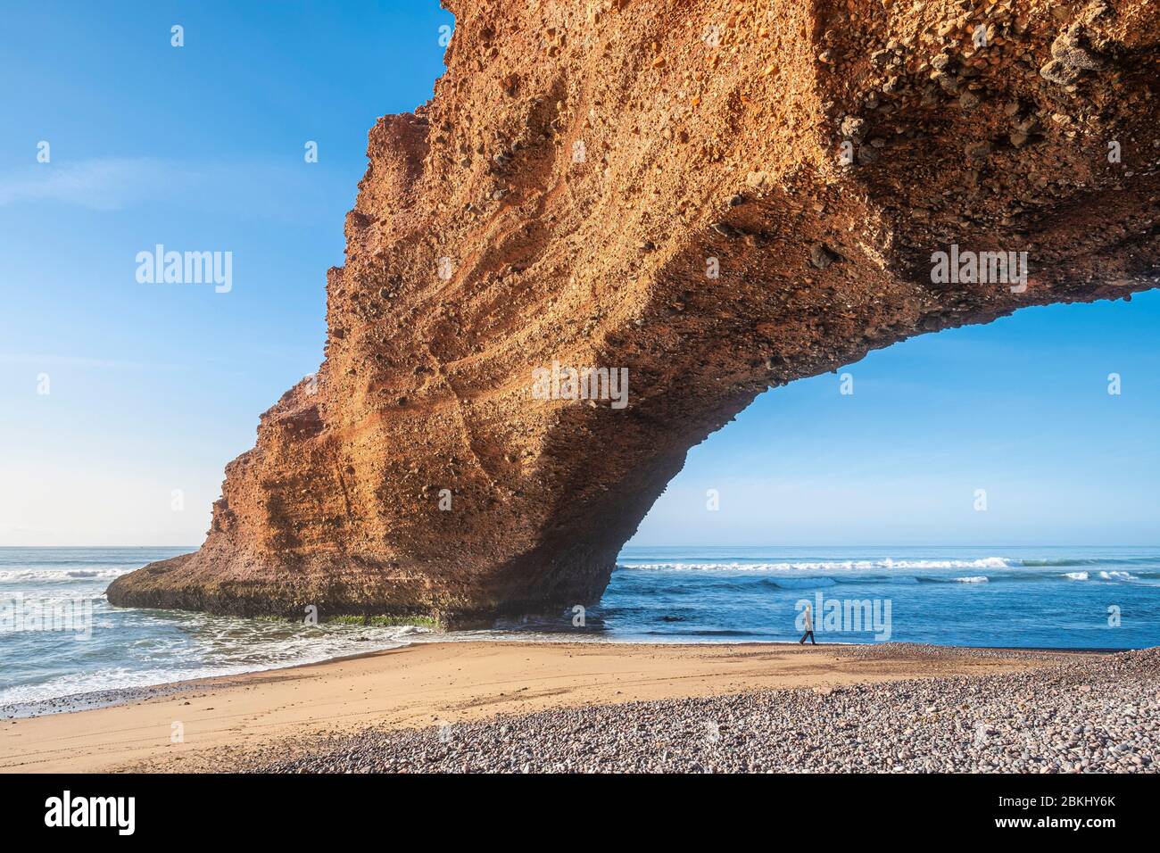 Maroc, région de Guelmim-Oued noun, plage de Sidi Ifni, arche naturelle Banque D'Images