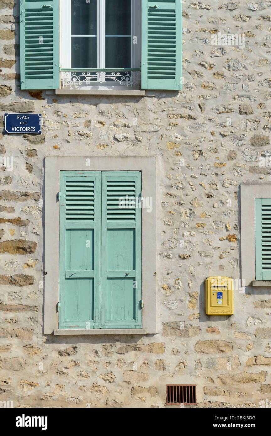 France, Seine et Marne, village de Maincy à côté du château de Vaux-le-Vicomte, boîte aux lettres Banque D'Images