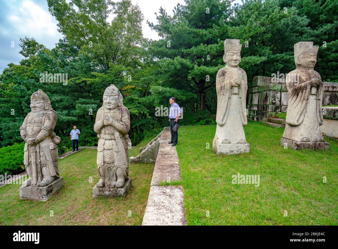 Tombe Du Roi Kongmin Banque d'image et photos Alamy