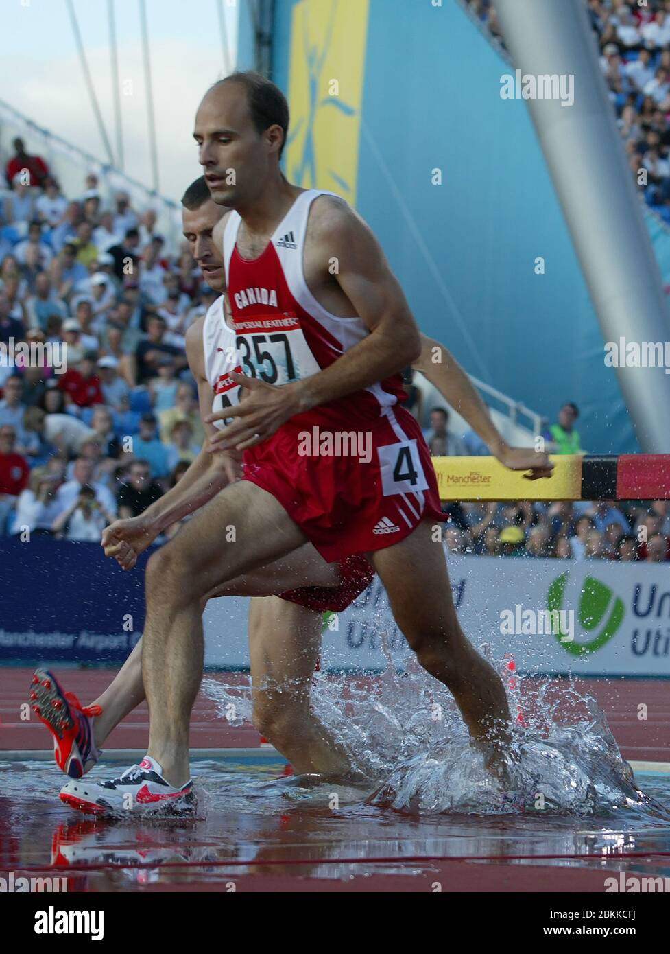 MANCHESTER - 27 JUILLET : le R-D Patrick DAVOREN d'Angleterre, Joel BOURGEOIS du Canada, Stuart STOKES d'Angleterre et Benoît WHITBY d'Angleterre rivalisent en TH Banque D'Images