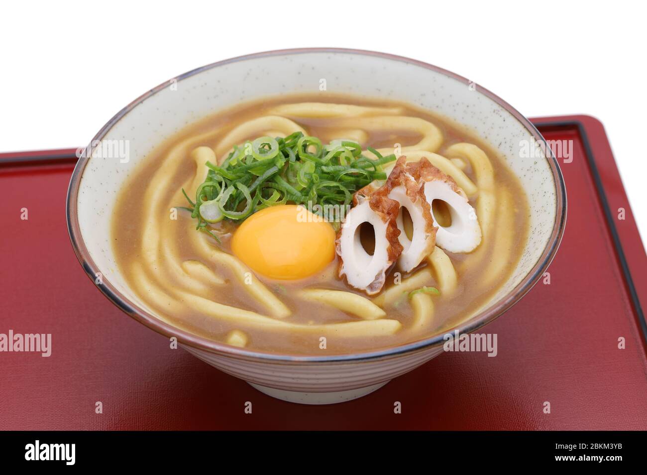 Nouilles udon à base de kare japonais dans un bol en céramique sur plateau  Photo Stock - Alamy
