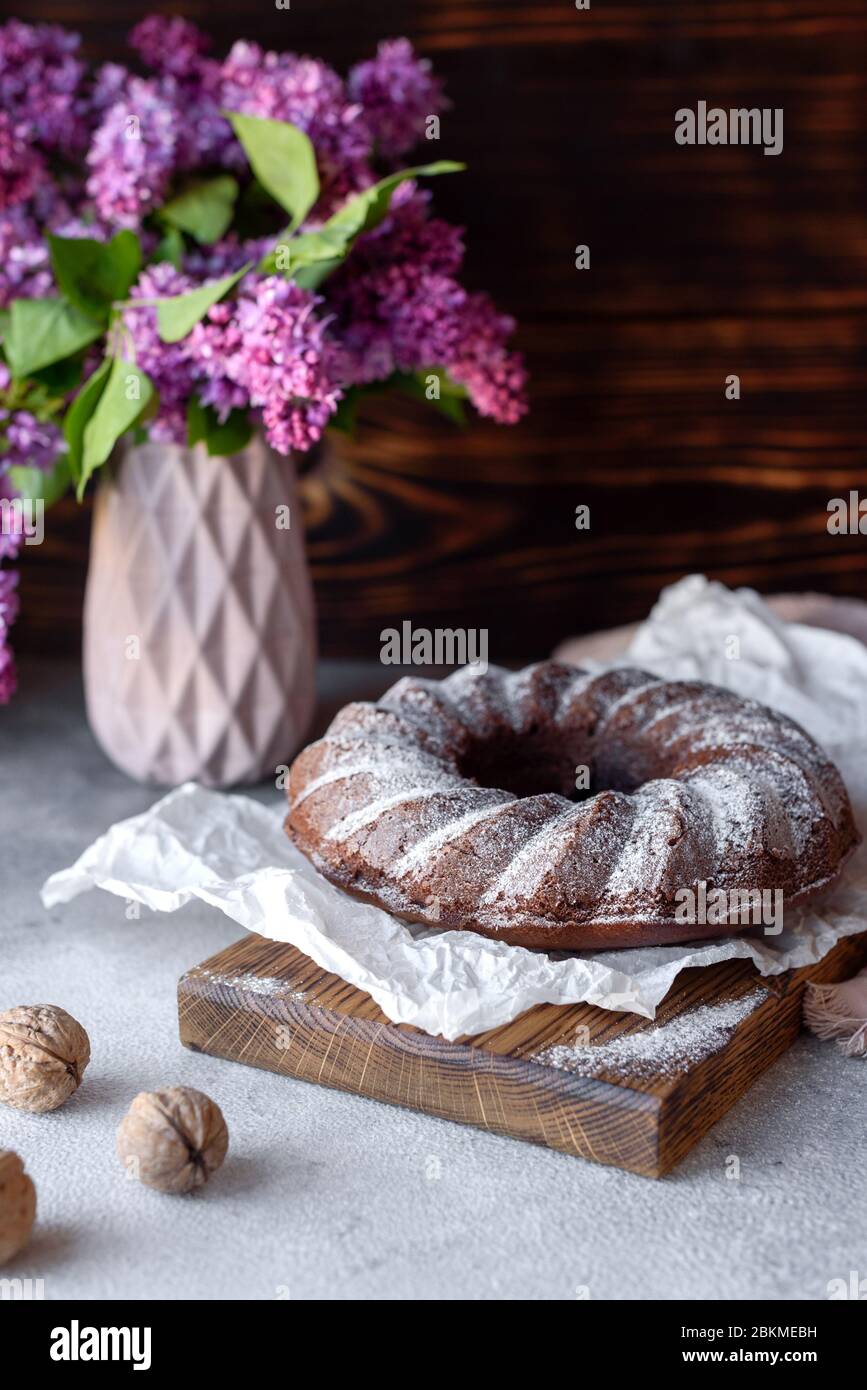 Cake With A Hole Banque D Image Et Photos Alamy Cake With A Hole Banque D Image Et Photos Alamy