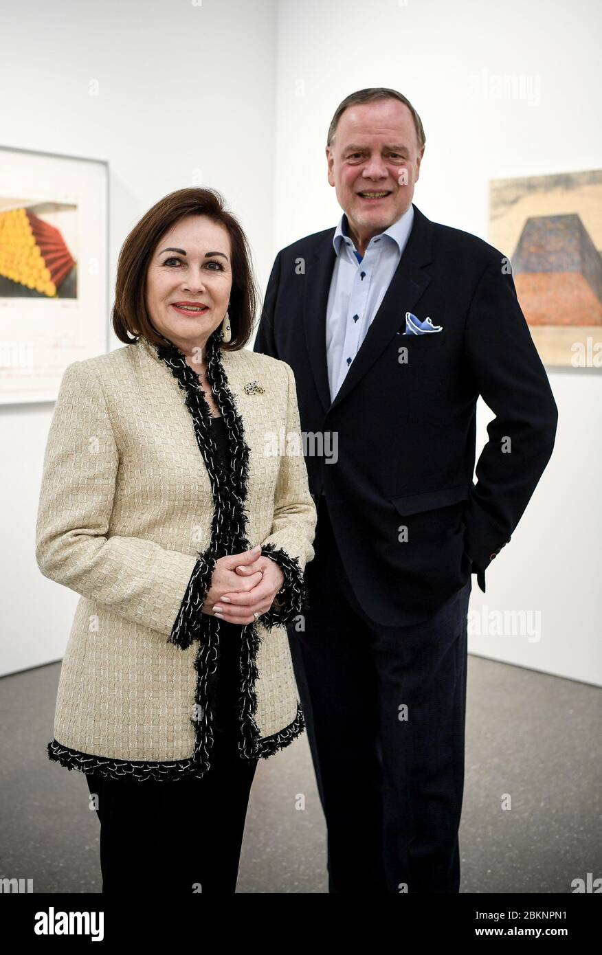 05 mai 2020, Berlin: Le couple de collectionneurs Ingrid et Thomas Jochheim sont présentés dans l'exposition 'Christo et Jeanne-Claude: Projets 1963-2020' au PalaisPopulaire de Deutsche Bank. Les travaux seront affichés à partir de 06.05.2020. Photo: Britta Pedersen/dpa-Zentralbild/dpa - ATTENTION: Utiliser en format complet seulement Banque D'Images