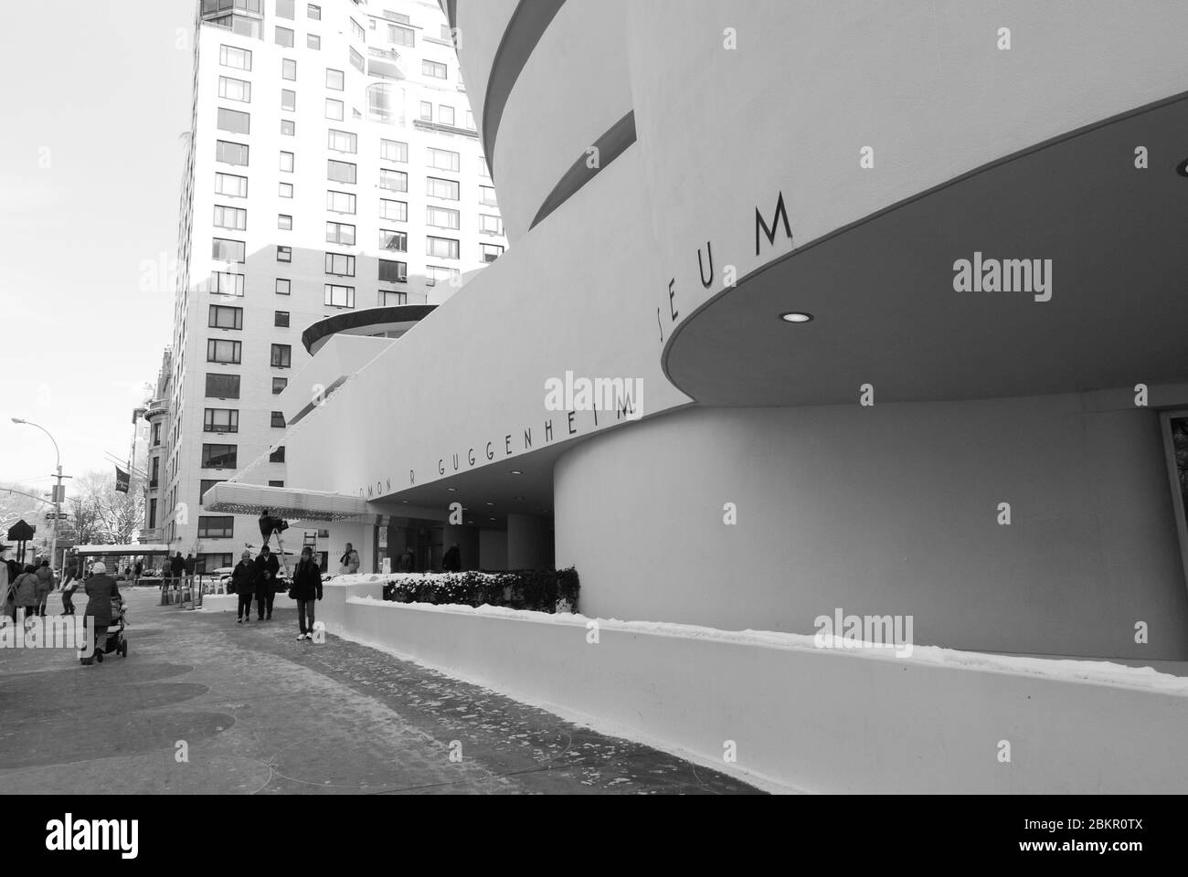 Moderniste Modernisme White Guggenheim Museum, 1071 Fifth Avenue at 89th Street Manhattan, New York City, États-Unis par Frank Lloyd Wright Banque D'Images