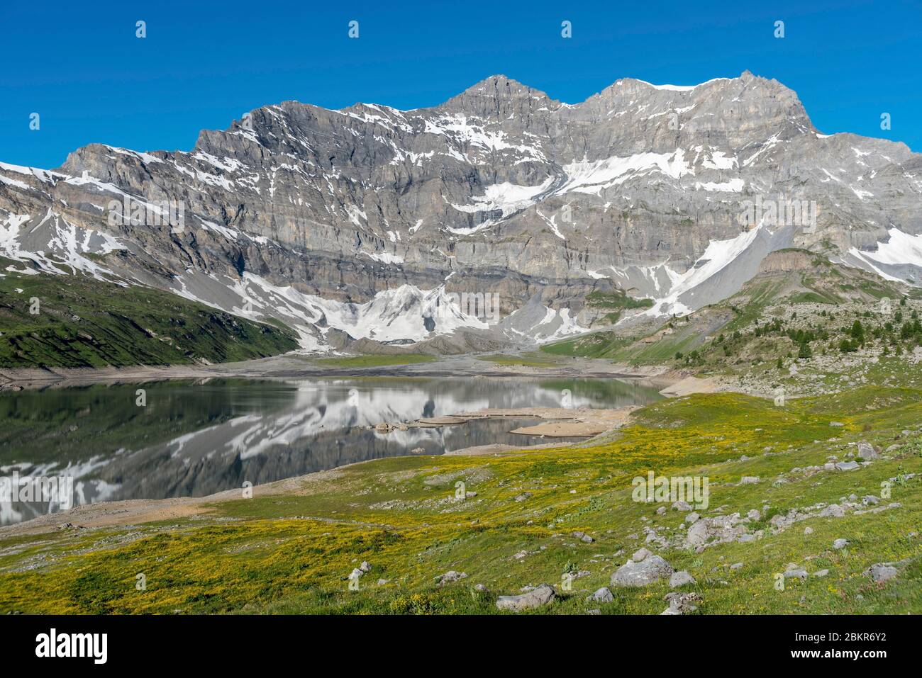 Suisse, Valais, trient, vallée de la Trient, lac Salanfe, lac Salanfe (1902m) avec la Tour de sel (3220m) en arrière-plan Banque D'Images