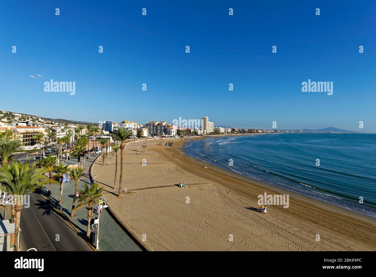Espagne, Communauté de Valence, Costa del Azahar (Costa Azahr), Peniscola, la plage et les hôtels Banque D'Images