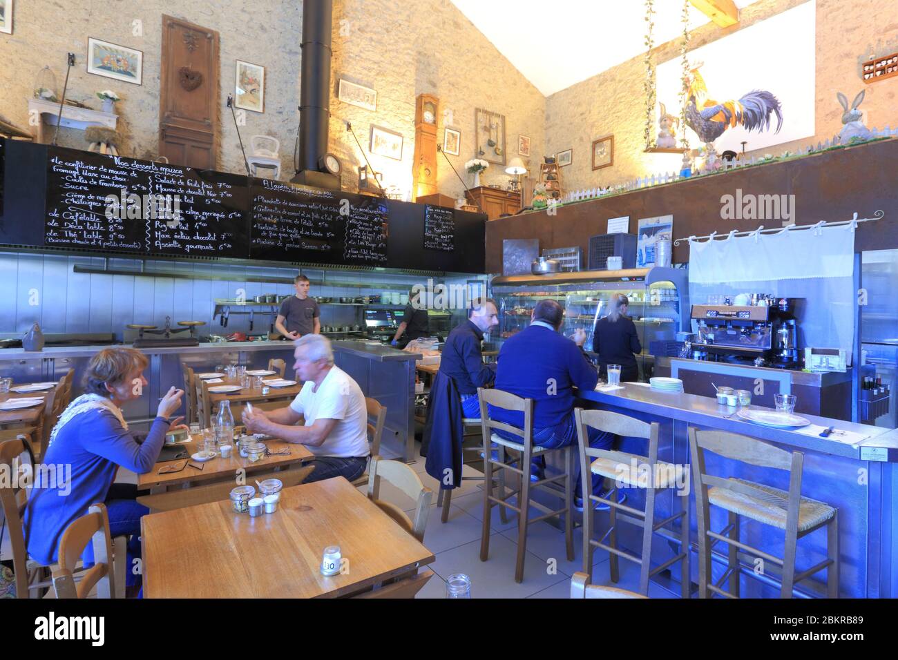 France, haute Vienne, Limoges, les tables du Bistrot, restaurant  traditionnel Photo Stock - Alamy