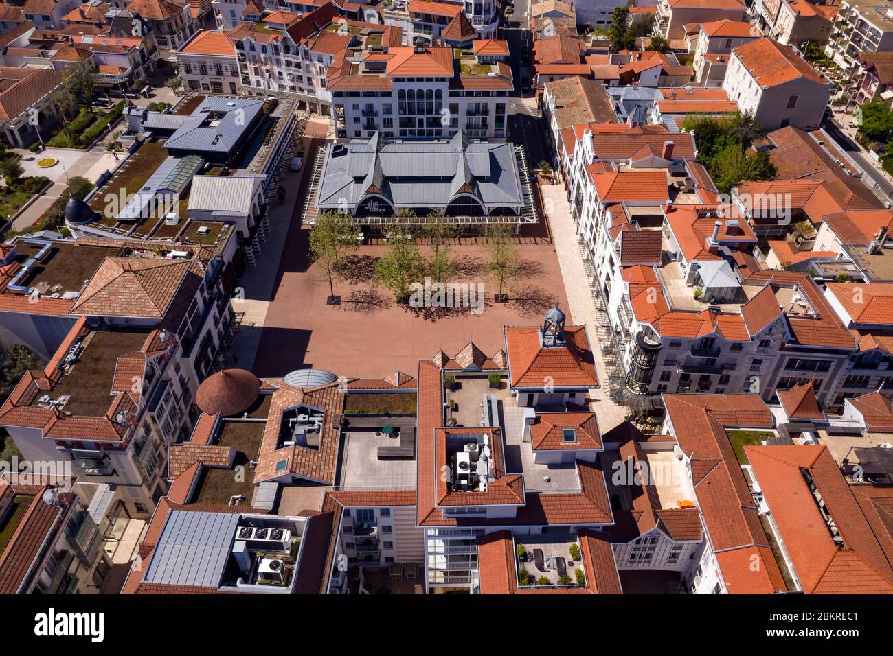 France, Gironde, bassin d'Arcachon, confinement de la COVID-19 (ou coronavirus), Arcachon pendant le confinement (vue aérienne) Banque D'Images