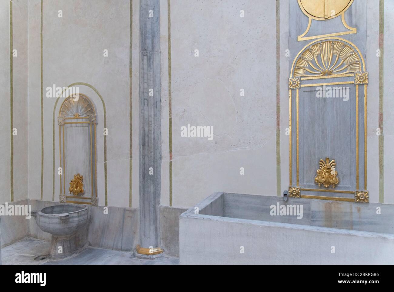 Turquie, Istanbul, Palais de Topkapi, le harem, dorures dans les salles de douche Banque D'Images