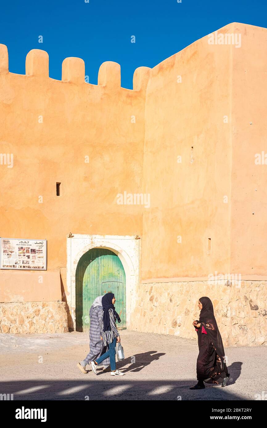 Maroc, r?gion de Souss-Massa, Tiznit, la m?dina Banque D'Images