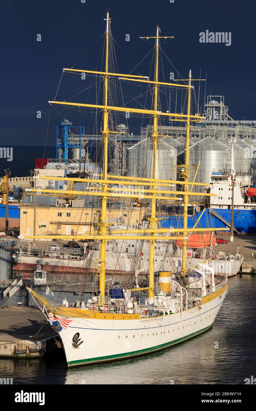 Bateau à voile de la marine roumaine Mircea, Constanta, région de Dobruja, Roumanie Banque D'Images