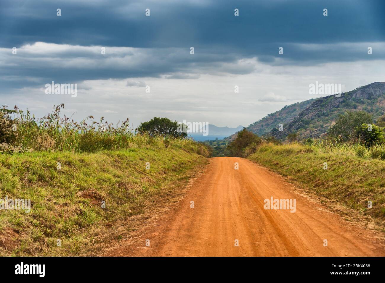 Route rurale, Karamoja, Ouganda Banque D'Images