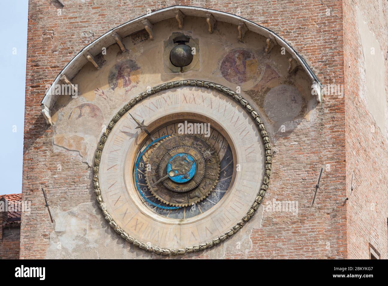 Torre dell'Orologio, tour d'horloge, horloge astronomique, Mantoue, Lombardie, Italie Banque D'Images