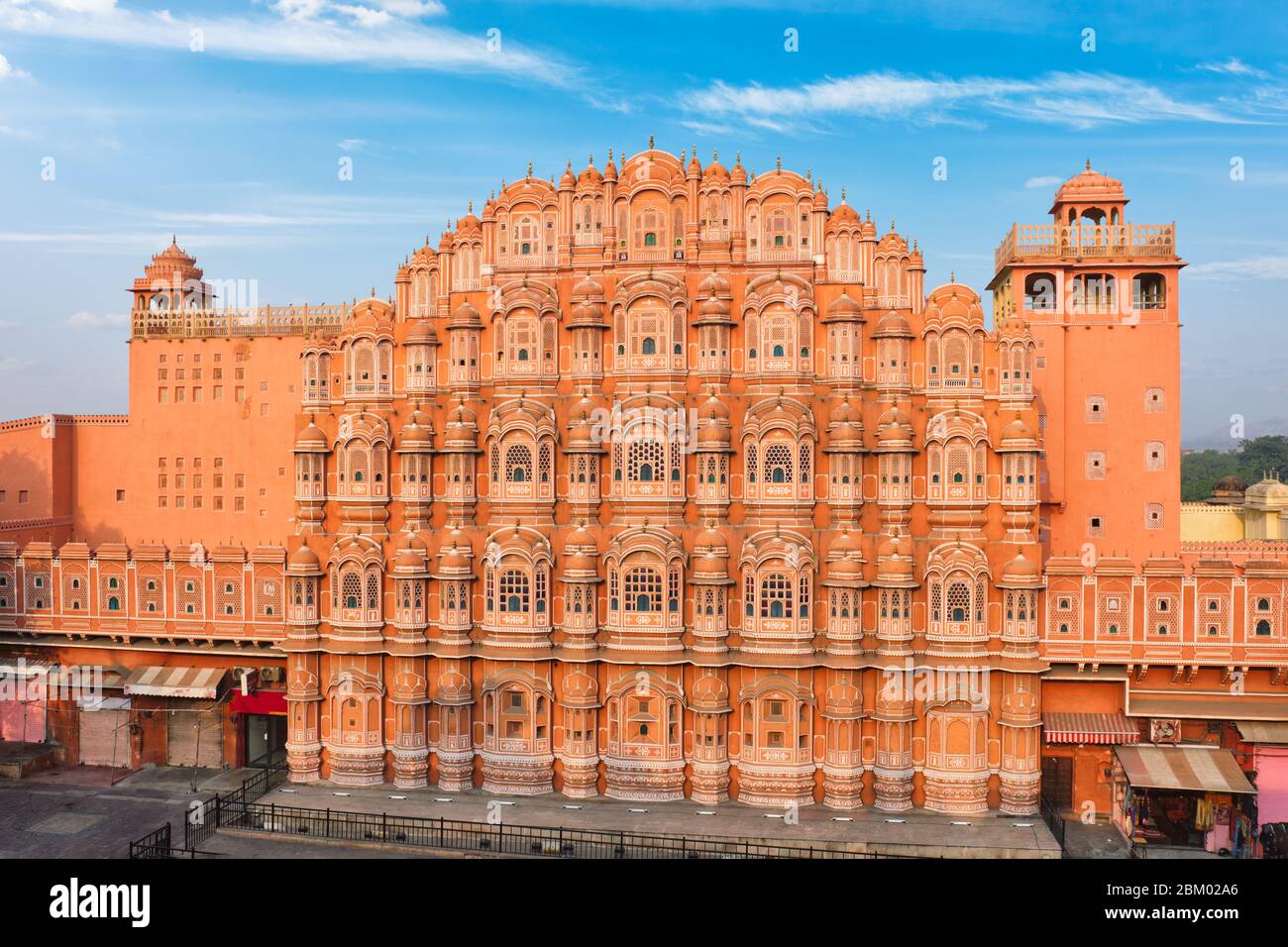 Palais Hawa Mahal de Windsin le matin. Jaipur, Rajasthan, Inde Banque D'Images