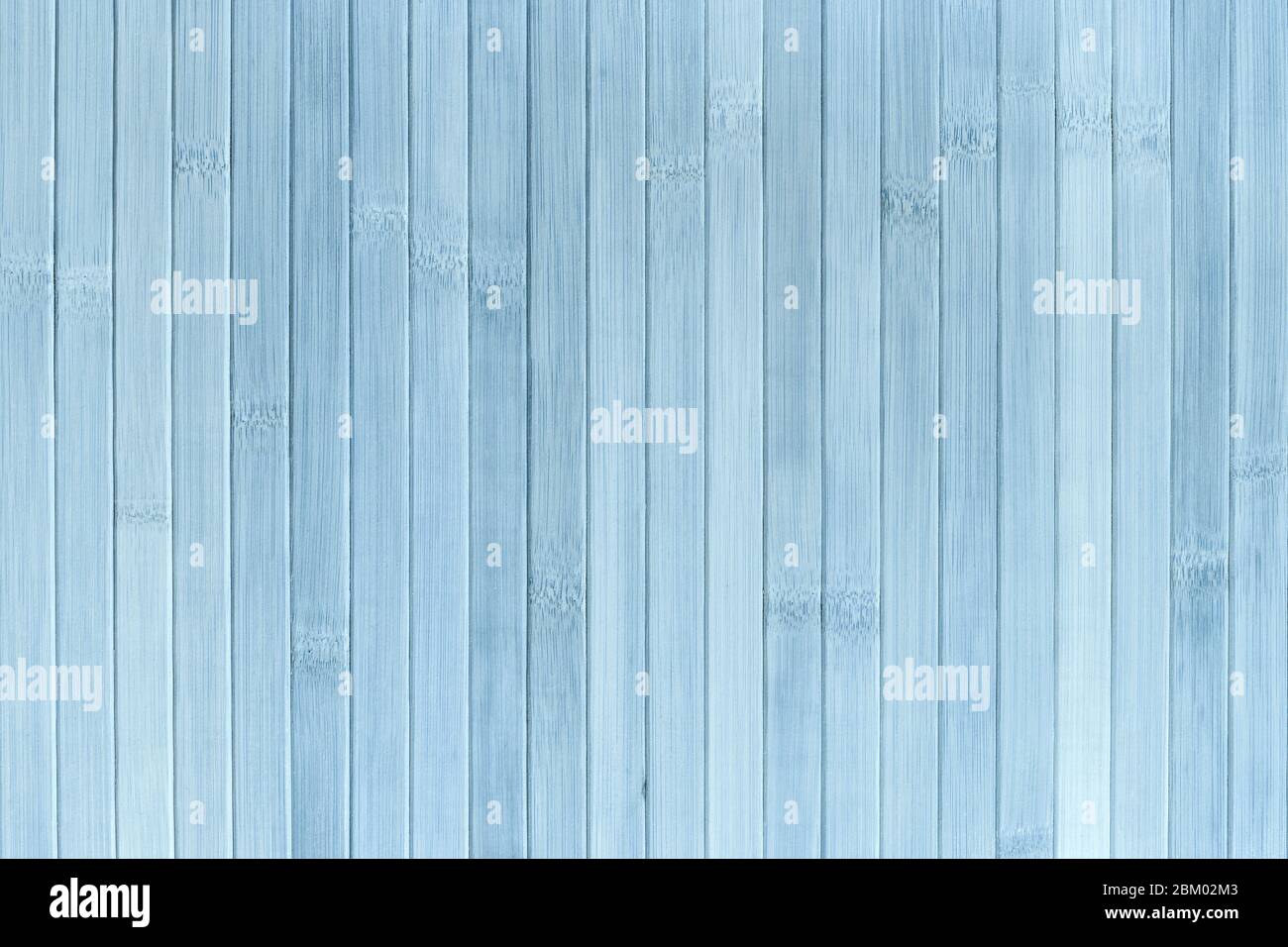 Texture de fond en bois bleu clair. Serviette de table traditionnelle en bambou. Banque D'Images