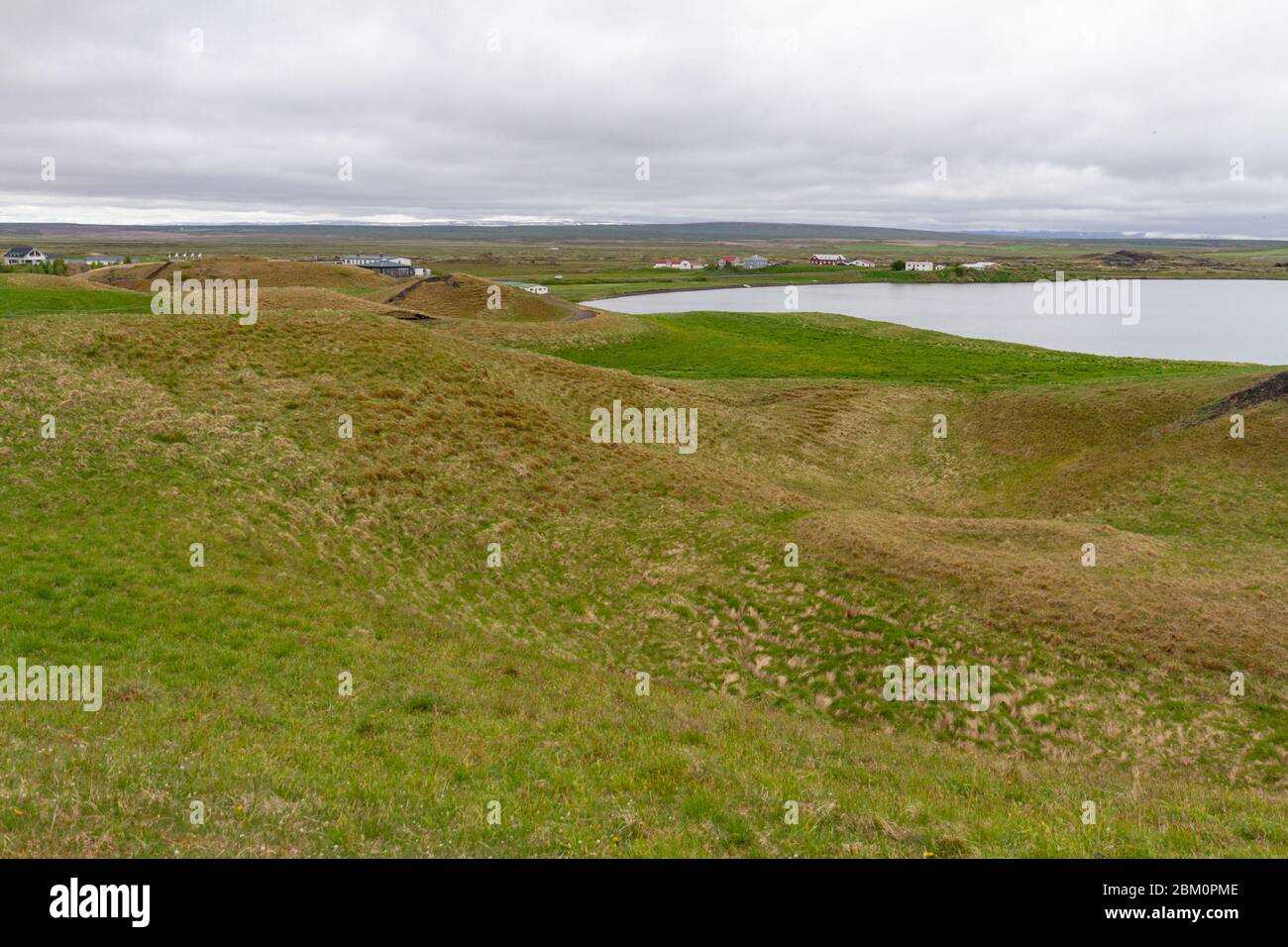 Les pseudocratères Skútustaðagígar dans la région de Mývatn dans le nord de l'Islande. Banque D'Images